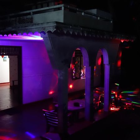 Little White House Ξενοδοχείο Trincomalee Εξωτερικό φωτογραφία