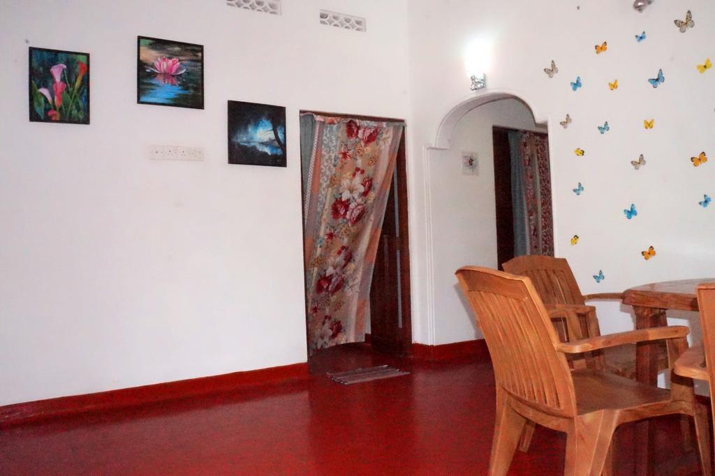 Little White House Ξενοδοχείο Trincomalee Εξωτερικό φωτογραφία
