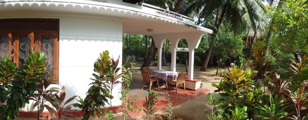 Little White House Ξενοδοχείο Trincomalee Εξωτερικό φωτογραφία