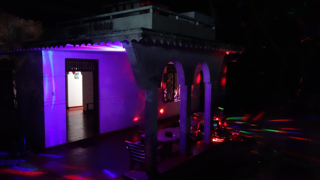Little White House Ξενοδοχείο Trincomalee Εξωτερικό φωτογραφία